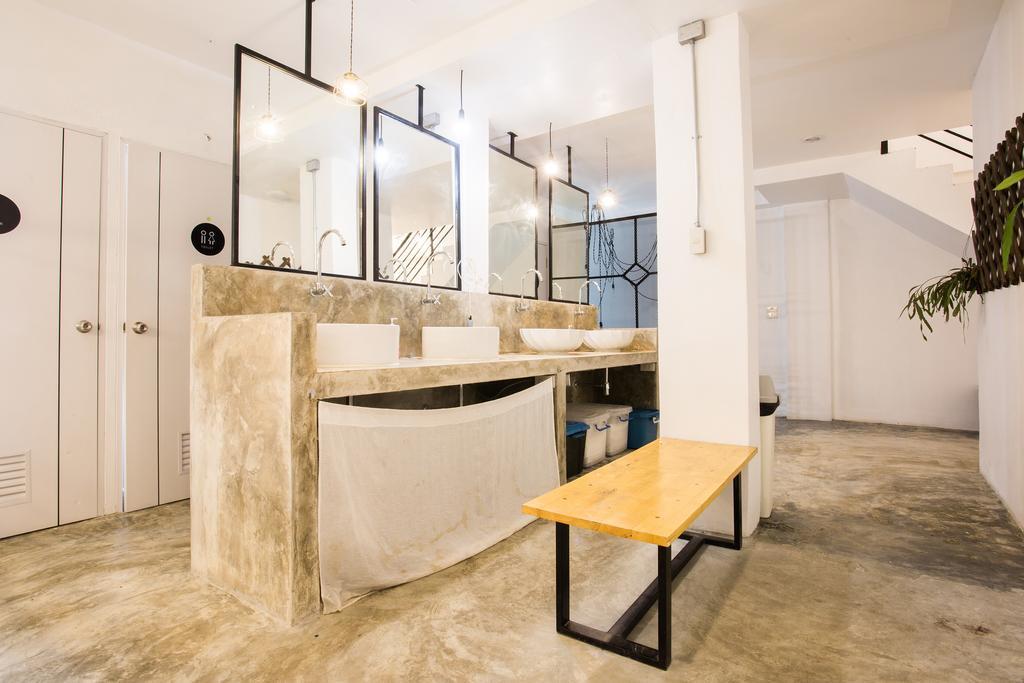 The Pause Hostel Чиангмай Экстерьер фото