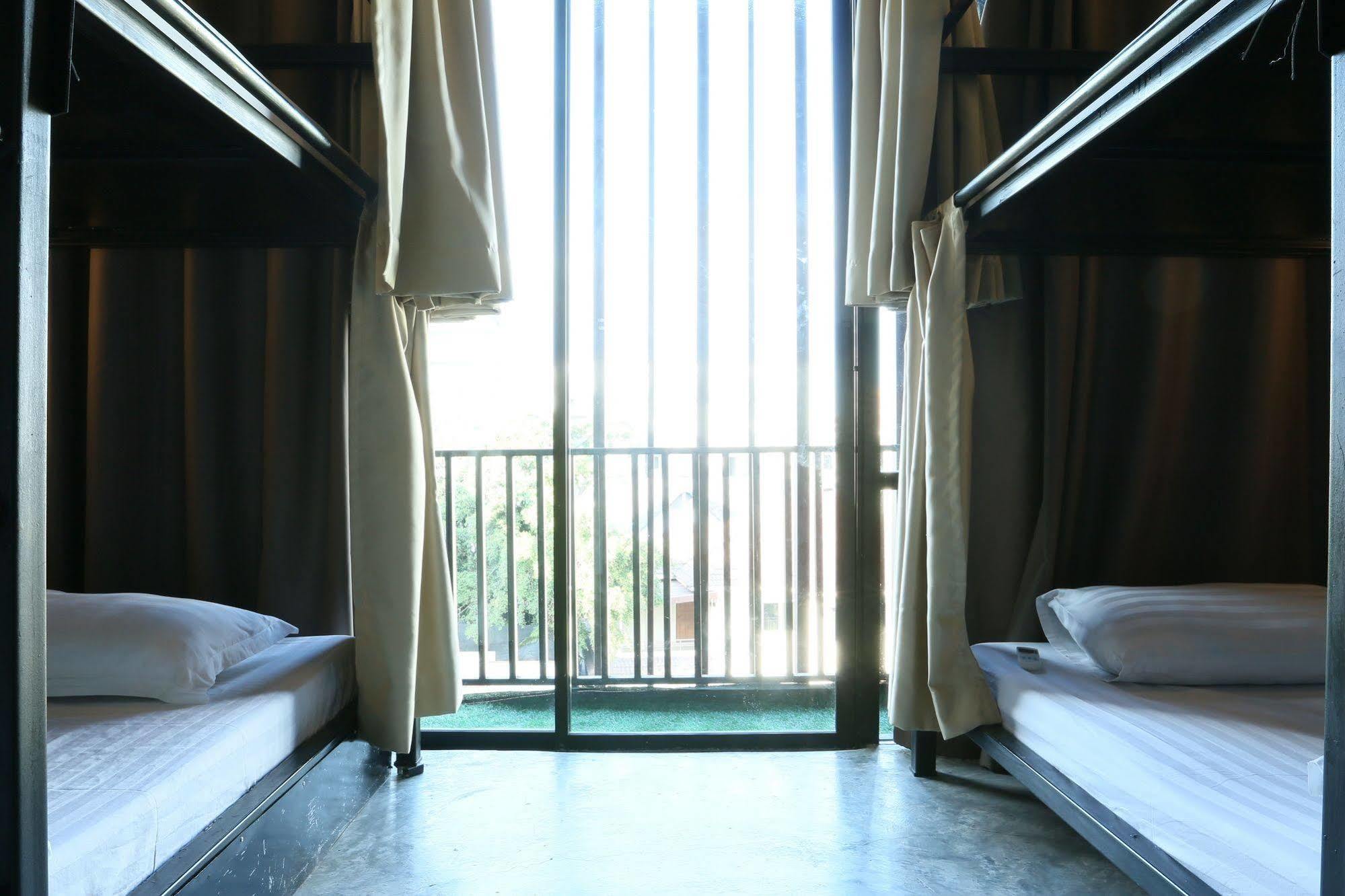The Pause Hostel Чиангмай Экстерьер фото