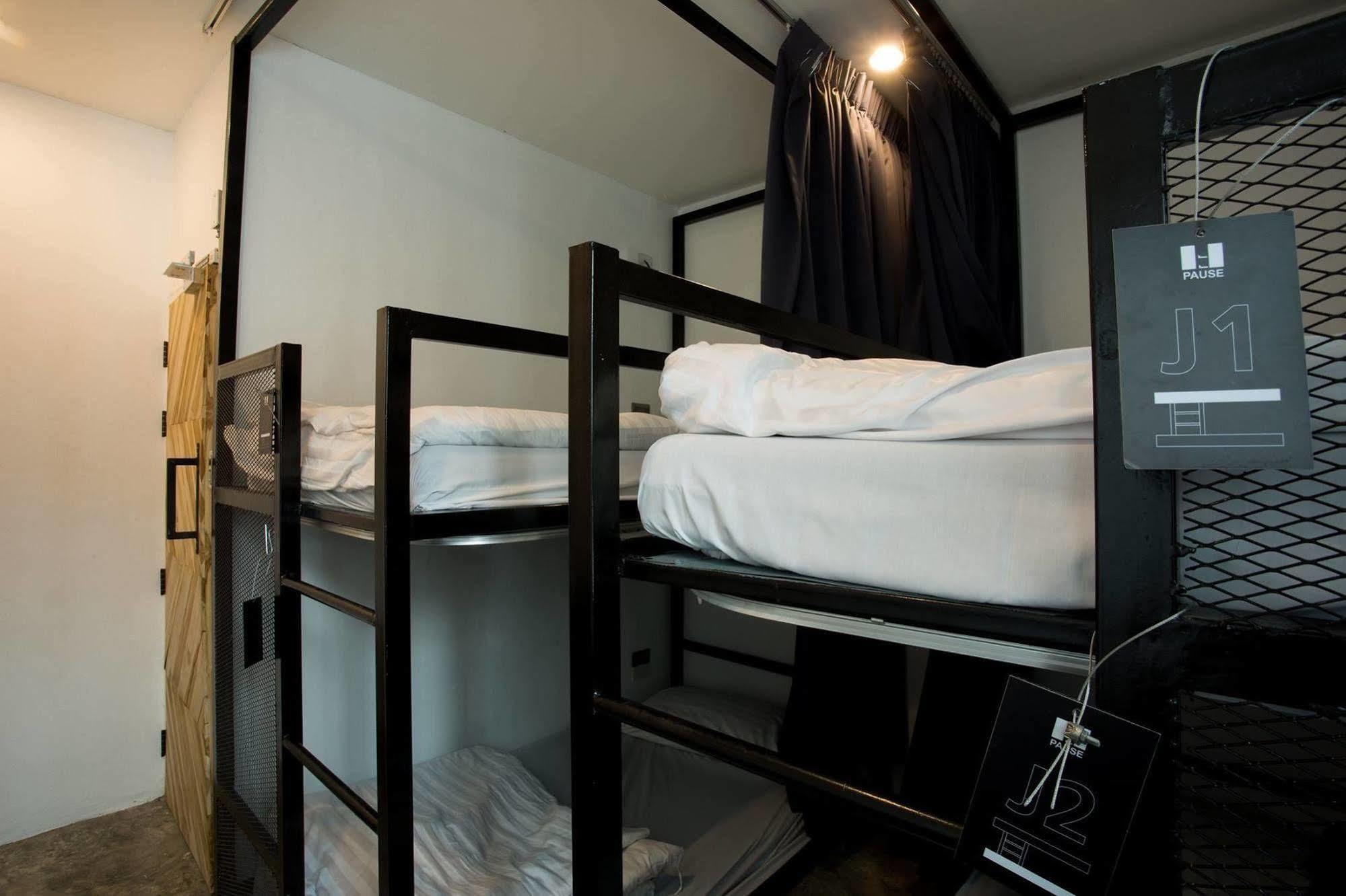The Pause Hostel Чиангмай Экстерьер фото